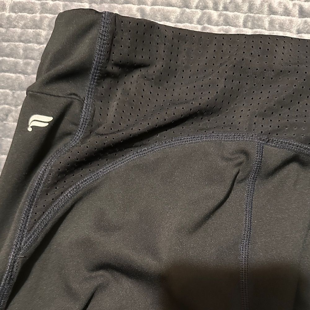 Fabletics Women's Small Black Leggings Zippered Leg Hem
Side Hip Pocket - Picture 16 of 16